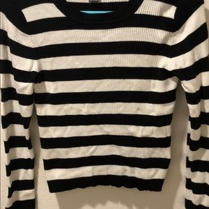 Forever 21 Long Sleeve Crop Top